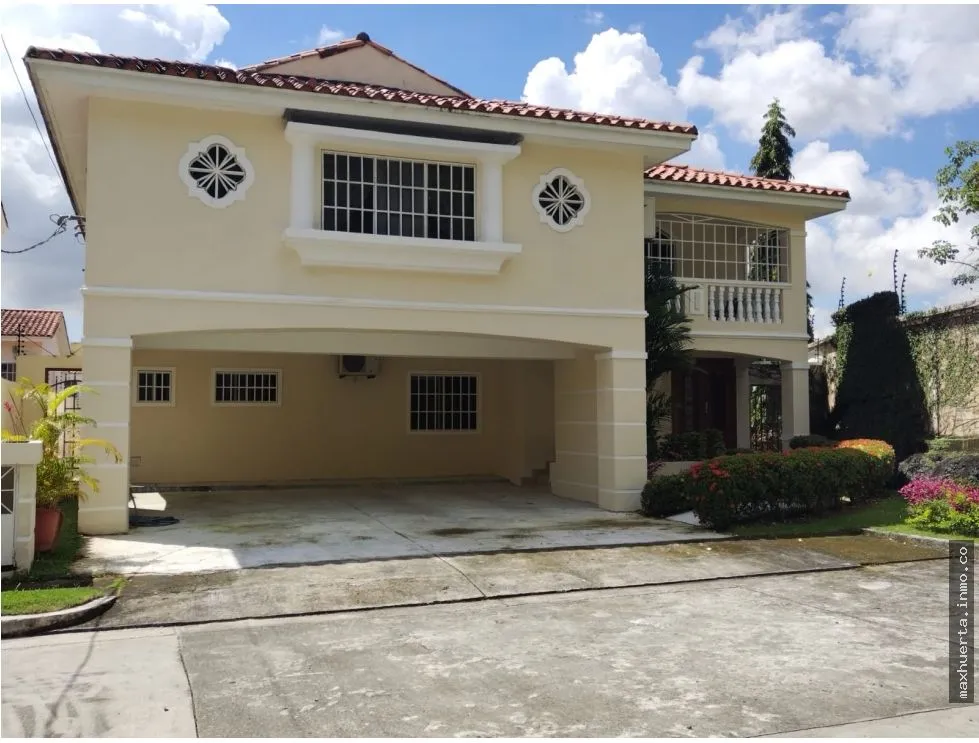 House for Sale in Bosques de los Cibeles, Altos de Panama (NEB-9538)