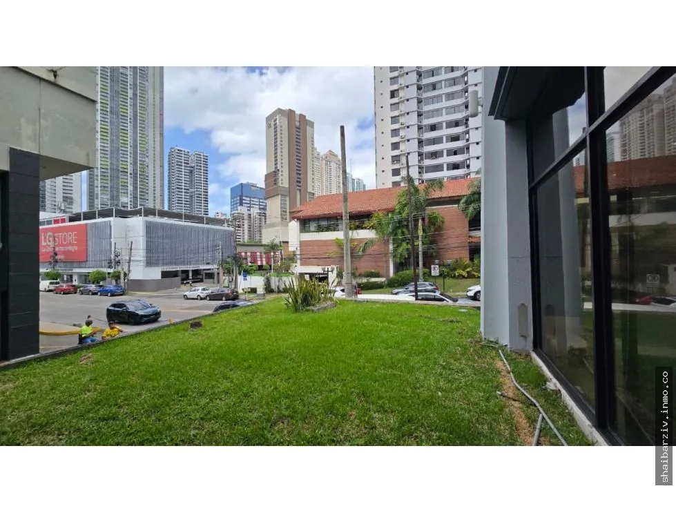 商业空间 在 Calle 50 出租