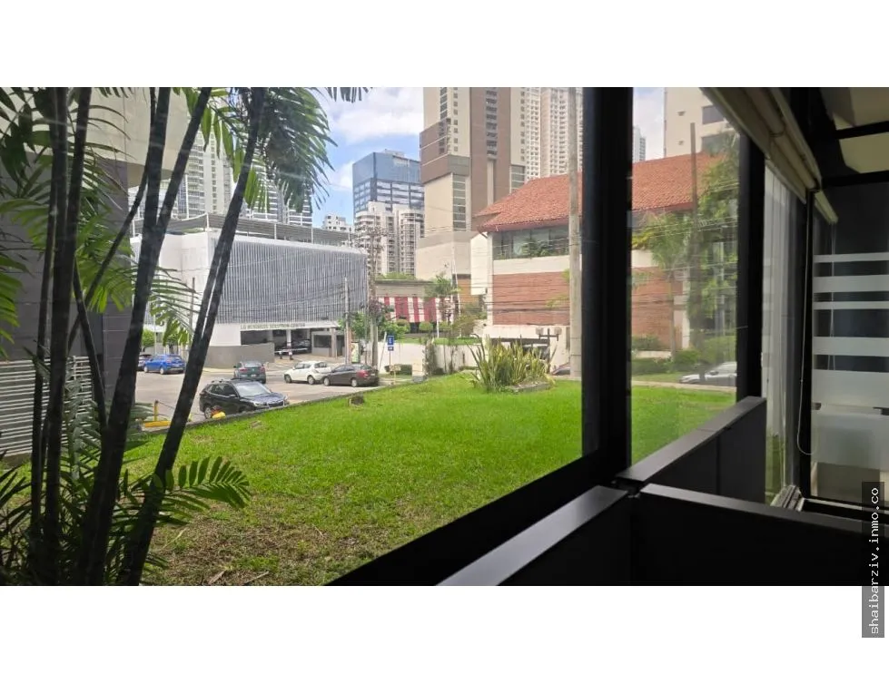 商业空间 在 Calle 50 出租