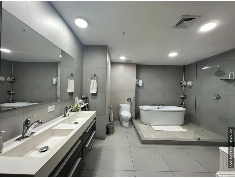 APARTMENT FOR SALE IN PH YACHT CLUB, AV. BALBOA