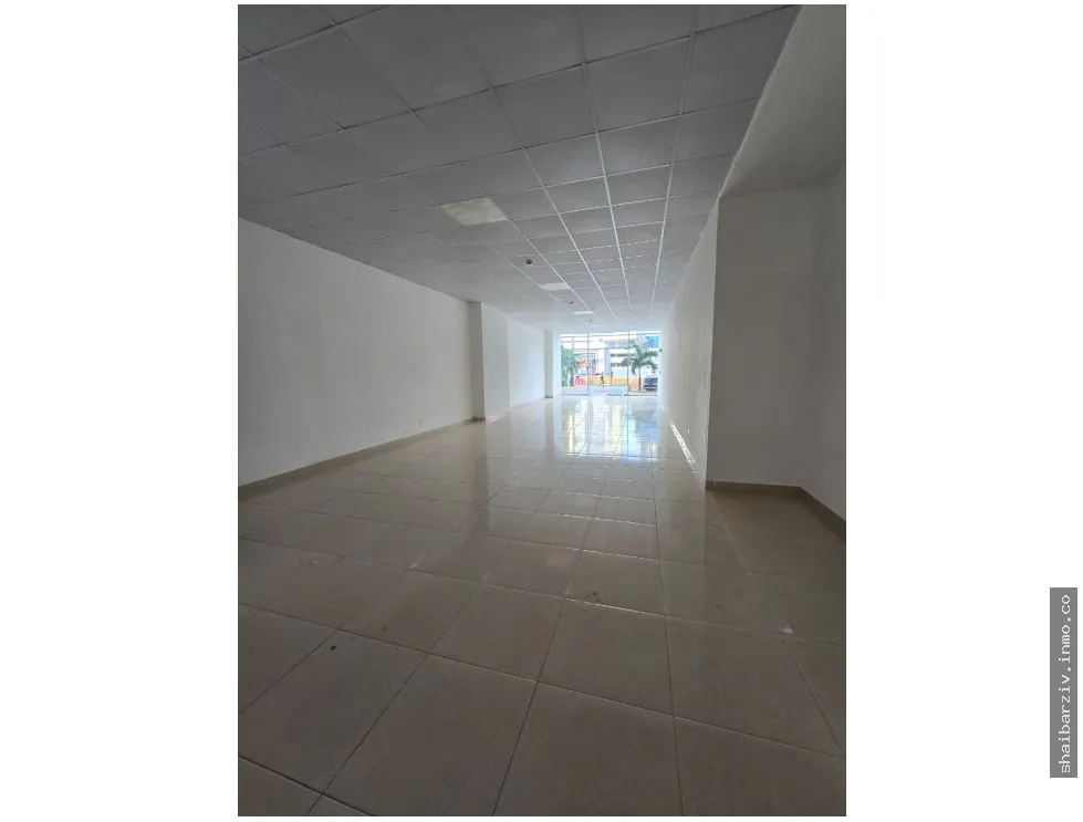 SE ALQUILA LOCAL COMERCIAL EN PH ALAI, VÍA ESPAÑA