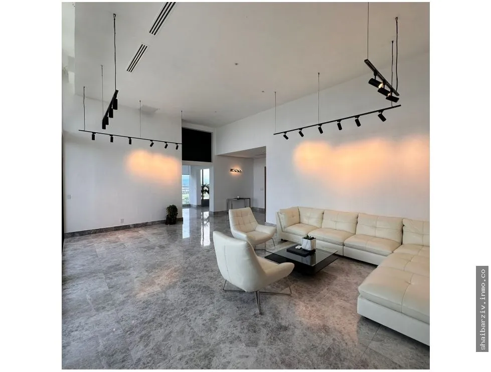 SE VENDE BELLO PENTHOUSE EN EMPIRE, SANTA MARÍA