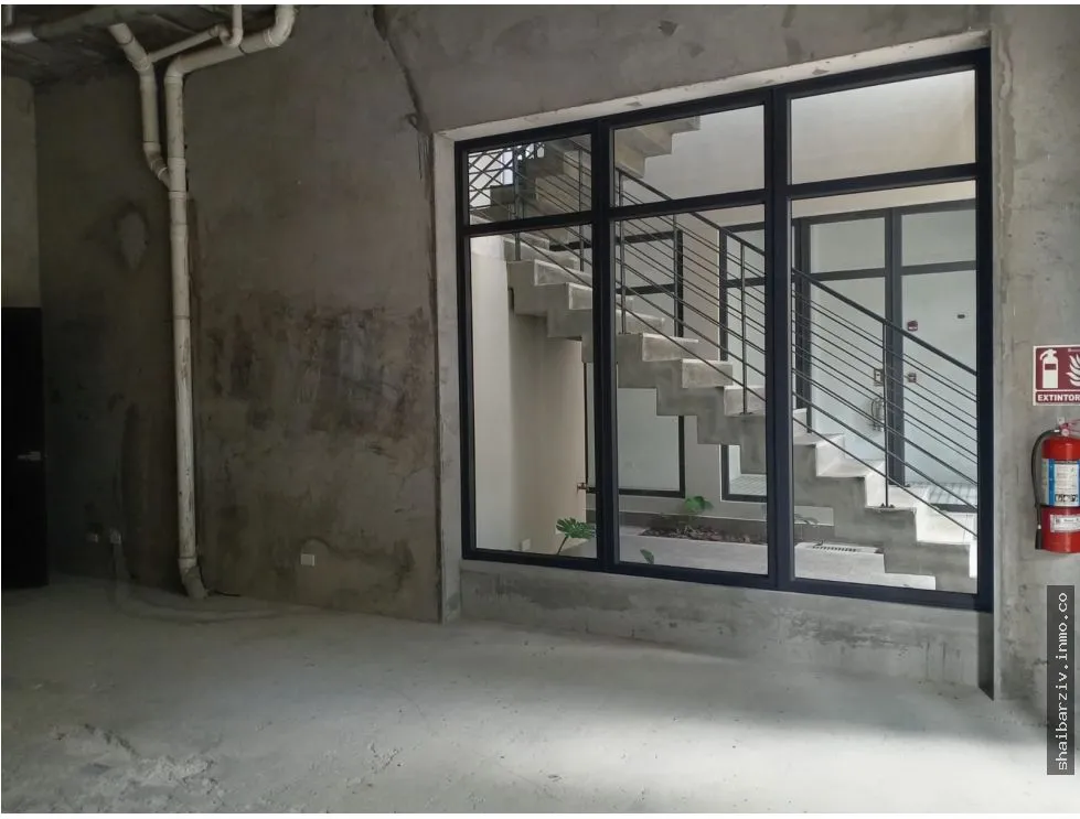 Commercial Spaces for Rent in Plazuela Alfaro, Historic District!