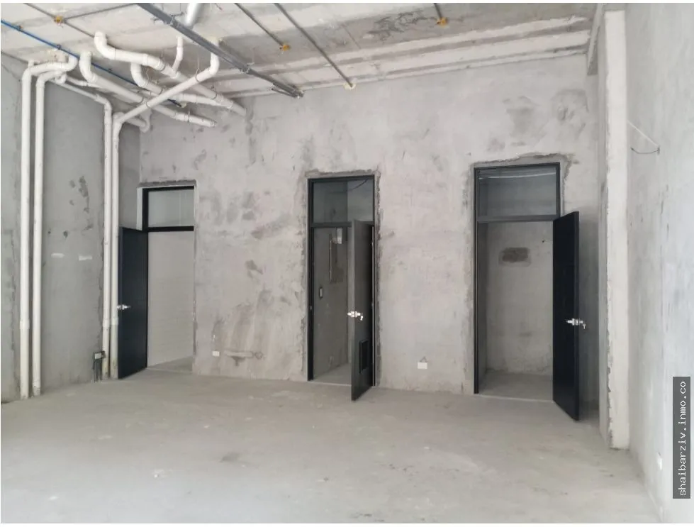 Commercial Spaces for Rent in Plazuela Alfaro, Historic District!