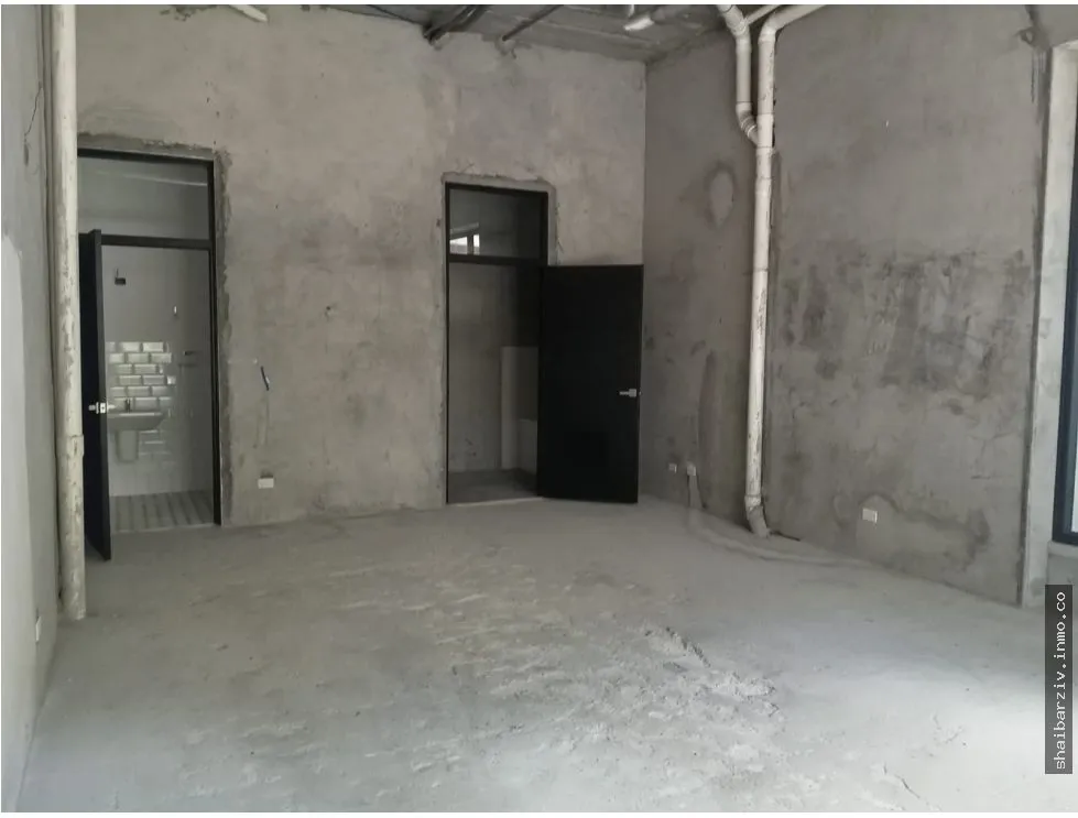 Commercial Spaces for Rent in Plazuela Alfaro, Historic District!