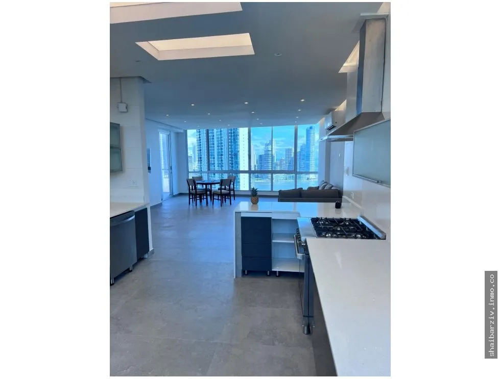 APARTMENT FOR SALE ON AV. BALBOA, PH MARINA PARK
