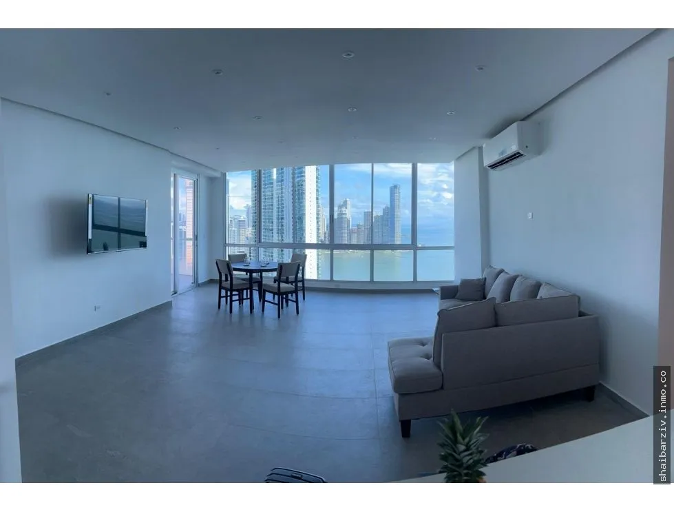 APARTMENT FOR SALE ON AV. BALBOA, PH MARINA PARK