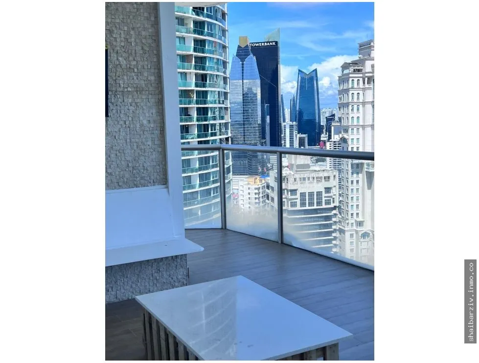 APARTMENT FOR SALE ON AV. BALBOA, PH MARINA PARK