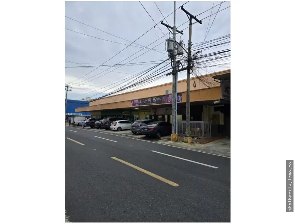 COMMERCIAL PLAZA FOR SALE ON TRANSISTMICA AVENUE
