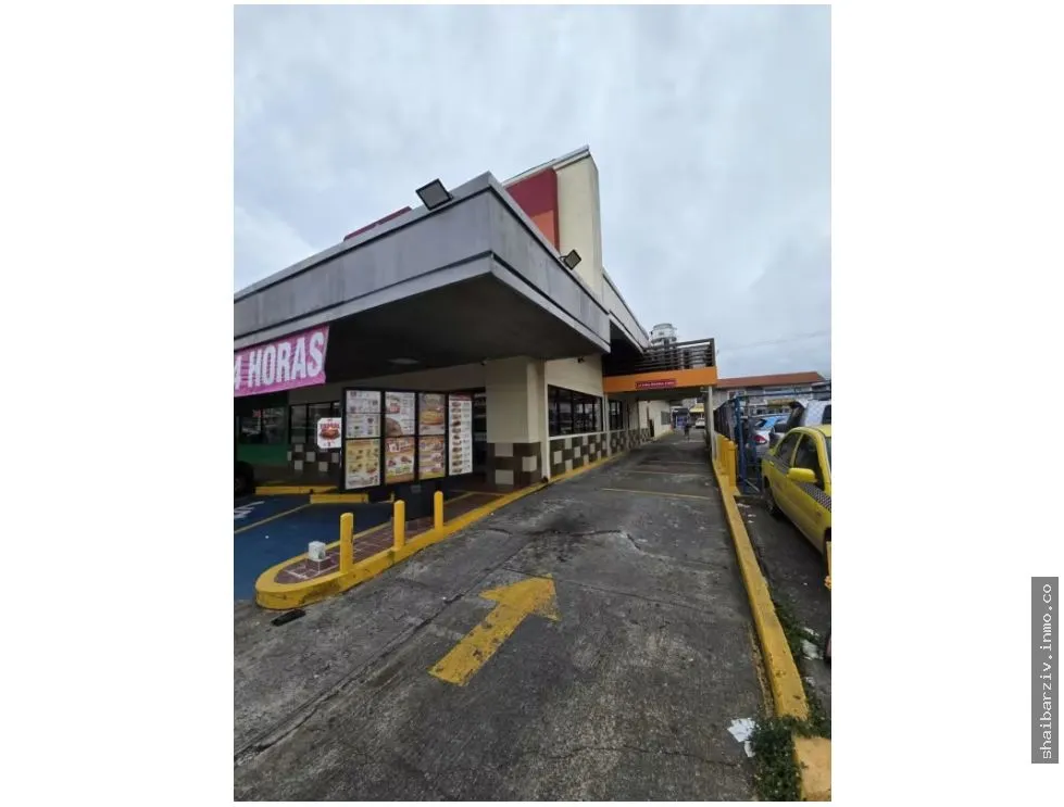 COMMERCIAL PLAZA FOR SALE ON TRANSISTMICA AVENUE