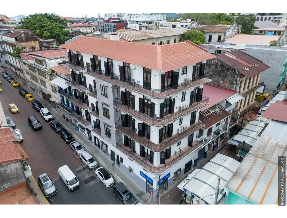 Building for Sale in Casco Antiguo, Donovan