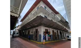 BUILDING FOR SALE IN CASCO ANTIGUO, CASA LOEW