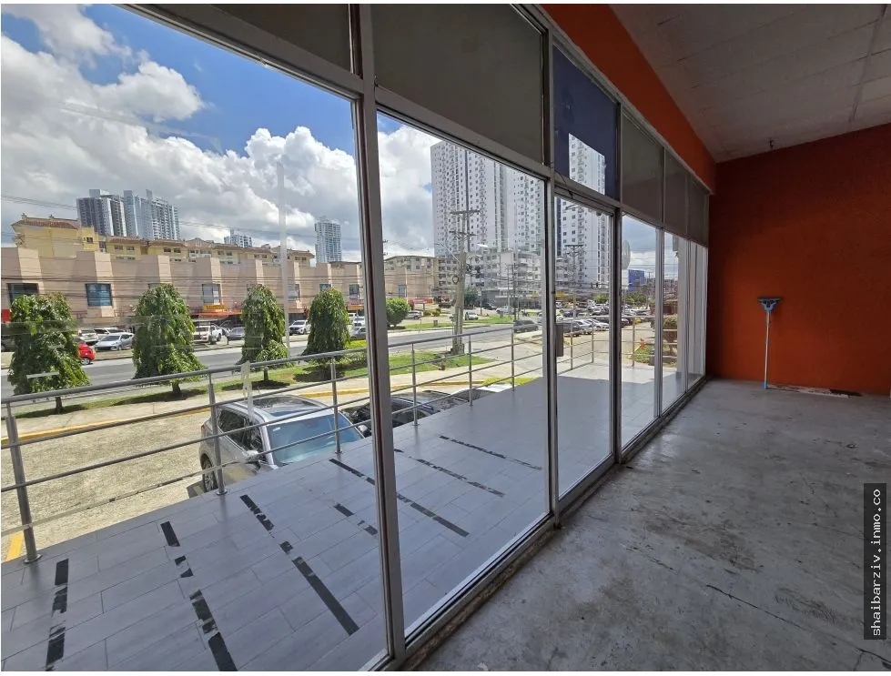 TWO INTEGRATED COMMERCIAL SPACES FOR SALE ON VÍA ESPAÑA