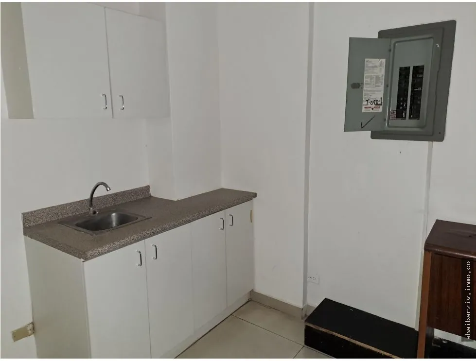 OFFICE FOR RENT IN TORRE 50 PH, MEZZANINE