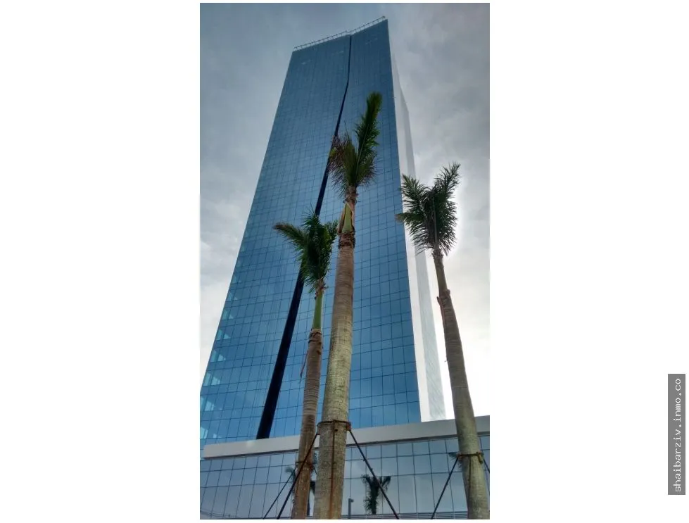 COMMERCIAL TOWER FOR SALE IN SANTA MARÍA BUSINESS PARK