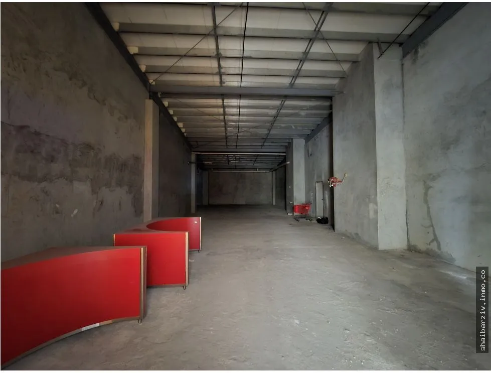 Espace commercial à Santa Maria à louer