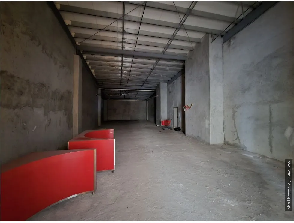 Espace commercial à Santa Maria à louer