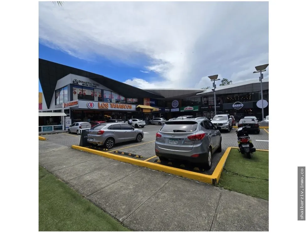 COMMERCIAL PLAZA FOR SALE WITH EXCELLENT RENTAL INCOME POTENTIAL