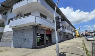 Building for Sale in Calidonia, Great Opportunity for Investors!