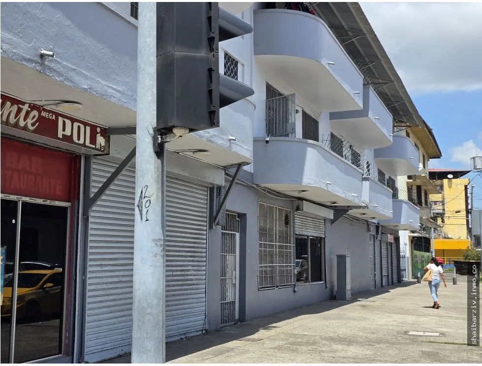 Building for Sale in Calidonia, Great Opportunity for Investors!