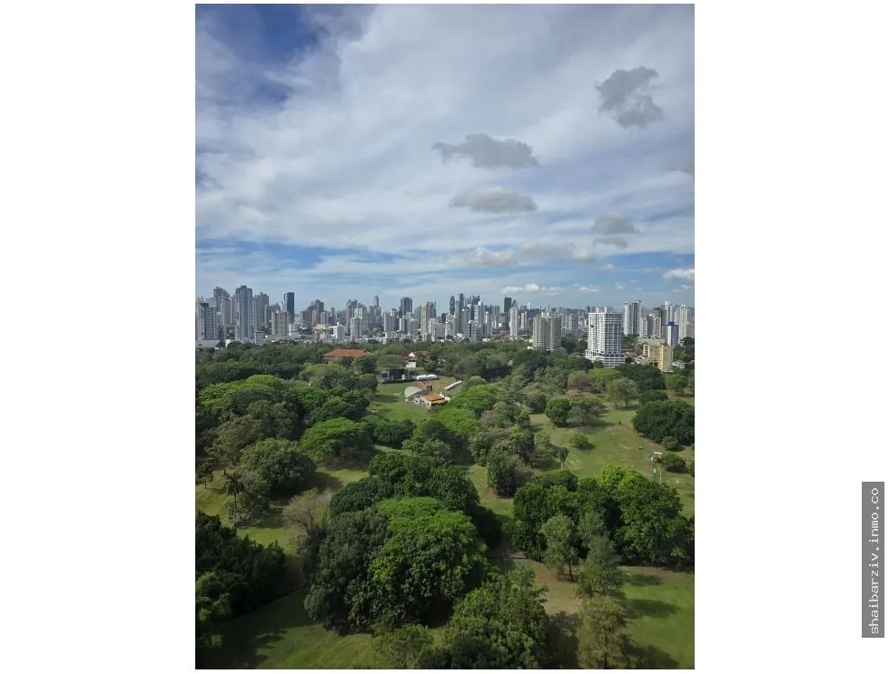 Penthouse en PH Golf Tower – Exclusividad y Confort en Altos del Golf