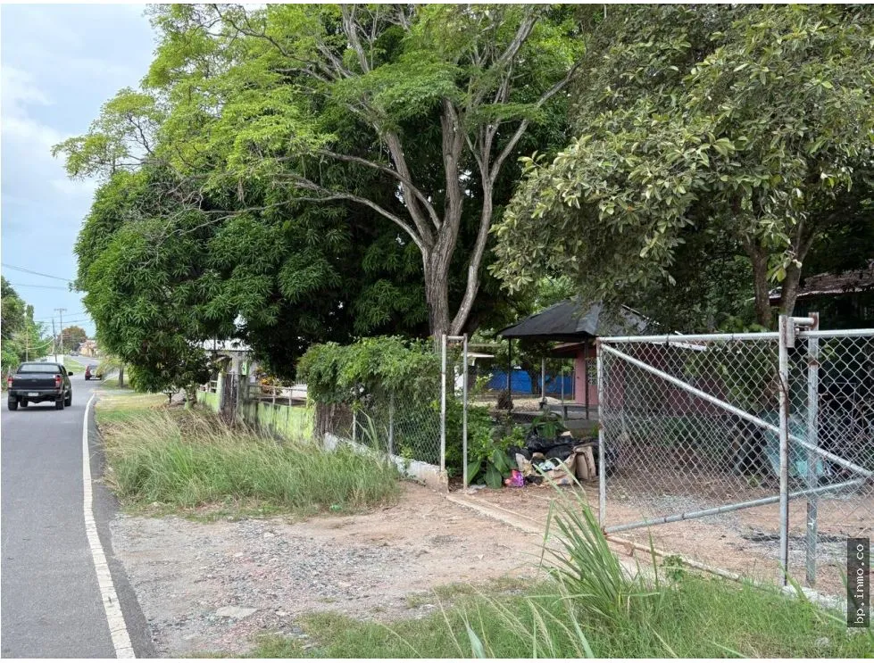 Land for Sale Facing the Panamerican Highway