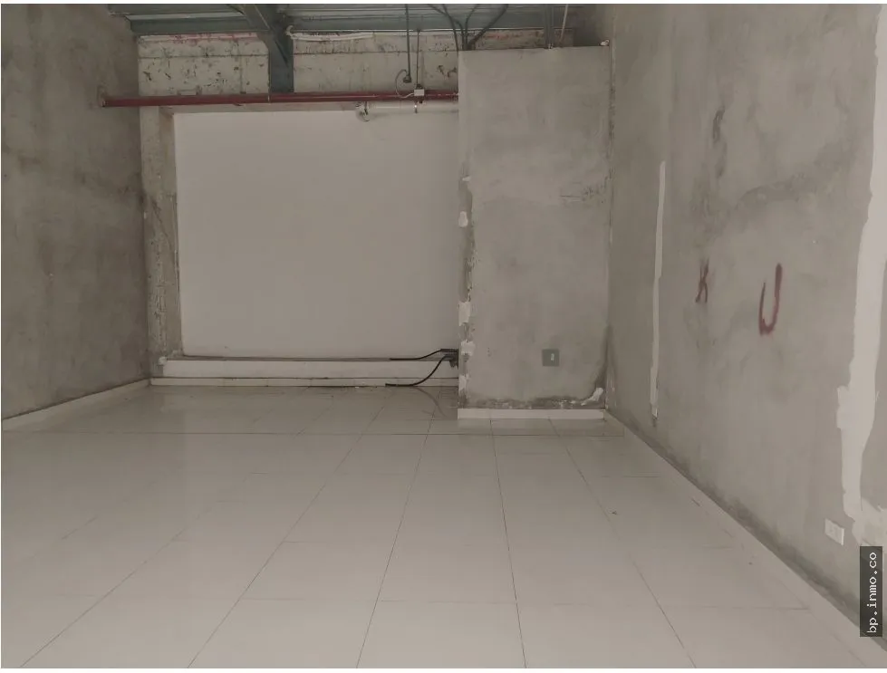 OFFICES / RETAIL SPACES FOR RENT AT MEGAMALL