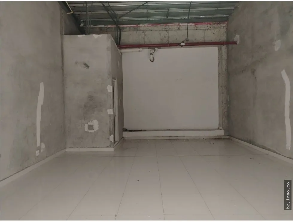 OFFICES / RETAIL SPACES FOR RENT AT MEGAMALL