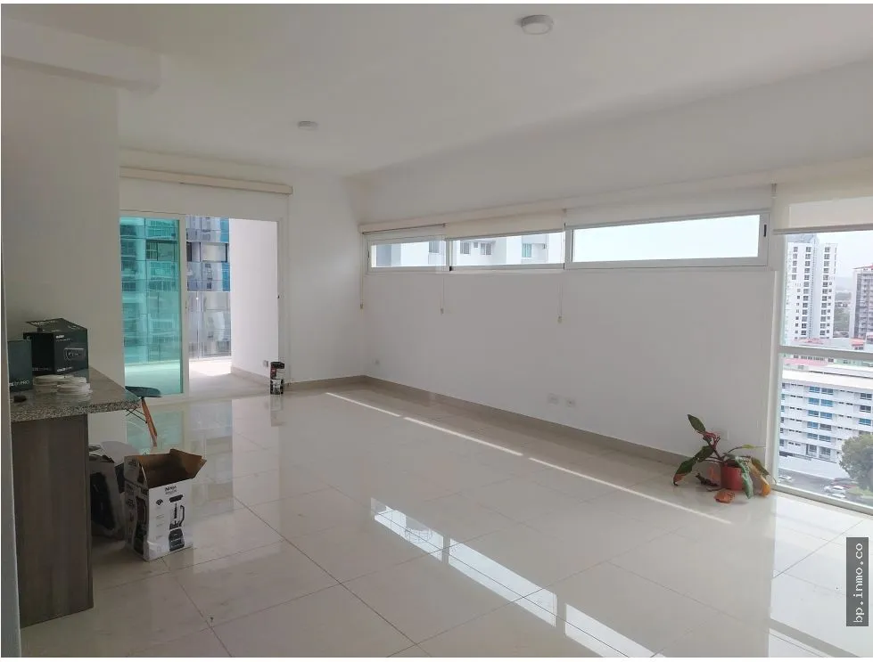 FOR RENT APARTMENT WITH WHITE GOODS OR FURNISHED IN BELLA VISTA - 43 GV