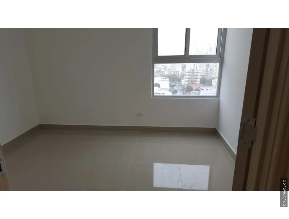 APARTMENT FOR SALE IN EL CARMEN, VÍA ESPAÑA - PH RAINBOW TOWER