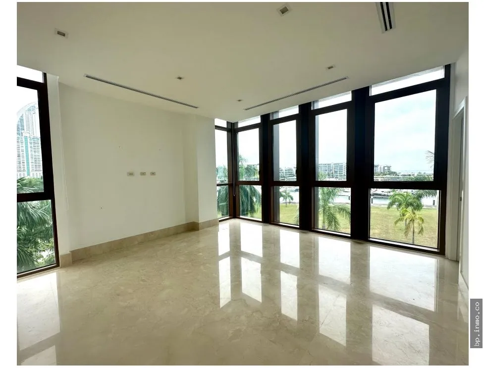 FOR RENT: APARTMENT IN OCEAN REEF