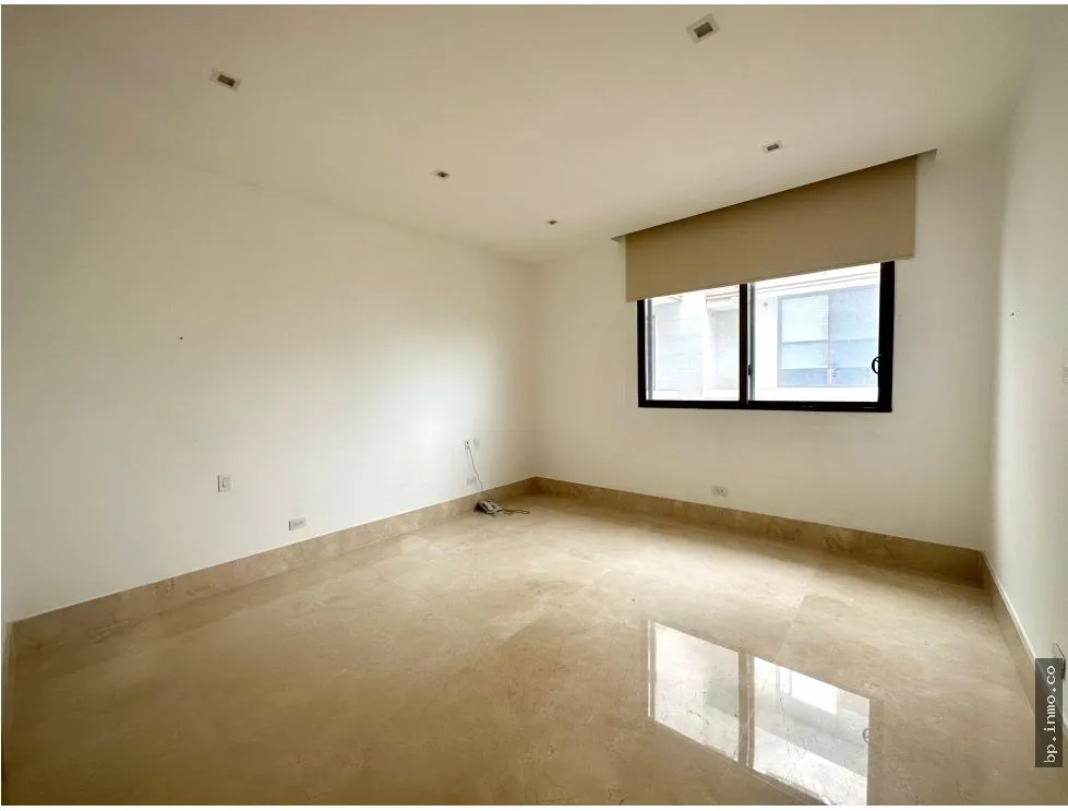 FOR RENT: APARTMENT IN OCEAN REEF