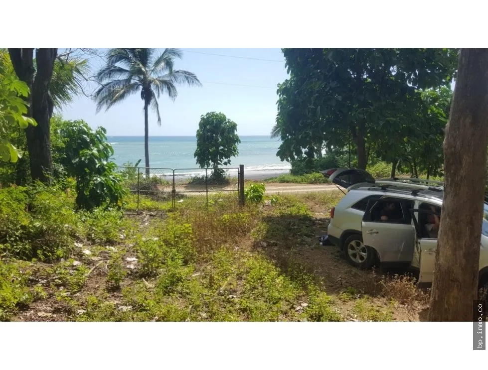 BEACHFRONT LAND WITH OCEAN VIEW IN PLAYA LOS BUZOS, TONOSÍ