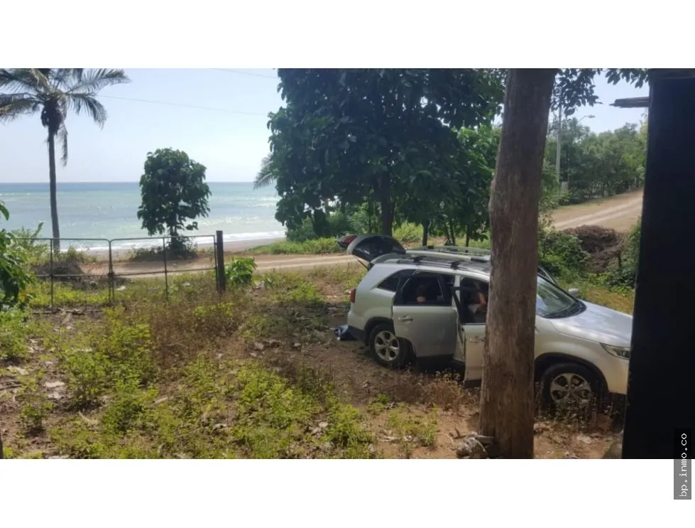 BEACHFRONT LAND WITH OCEAN VIEW IN PLAYA LOS BUZOS, TONOSÍ
