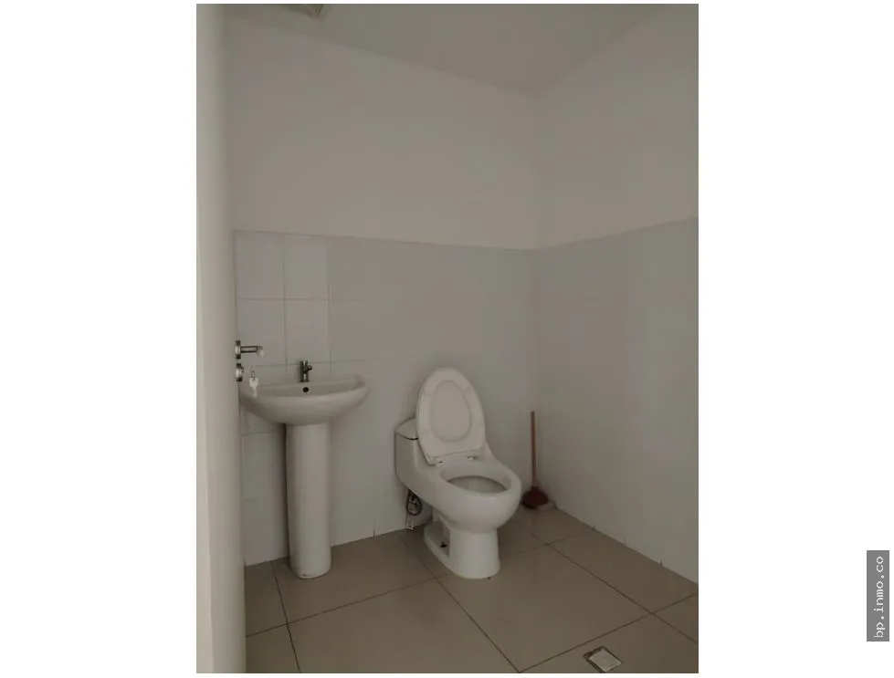 Commercial Spaces for Rent at Brisas Mall, Brisas del Golf