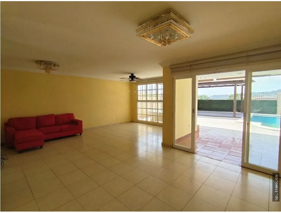 HOUSE FOR SALE IN PRADERAS DEL ROCIO, VILLA ZAITA