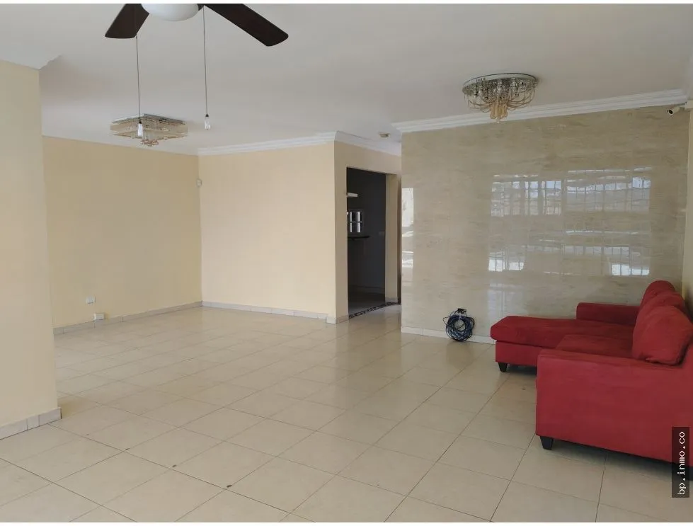 HOUSE FOR SALE IN PRADERAS DEL ROCIO, VILLA ZAITA