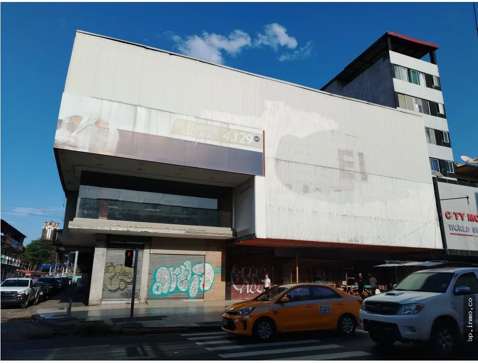 BUILDING FOR SALE IN CALIDONIA