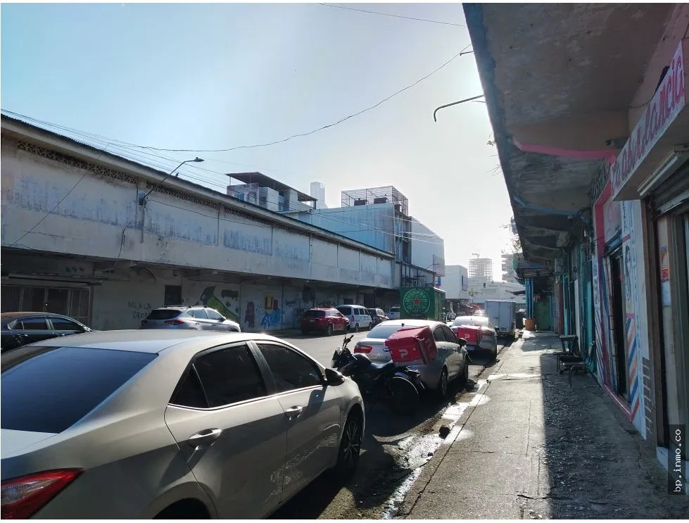 BUILDING FOR SALE IN CALIDONIA