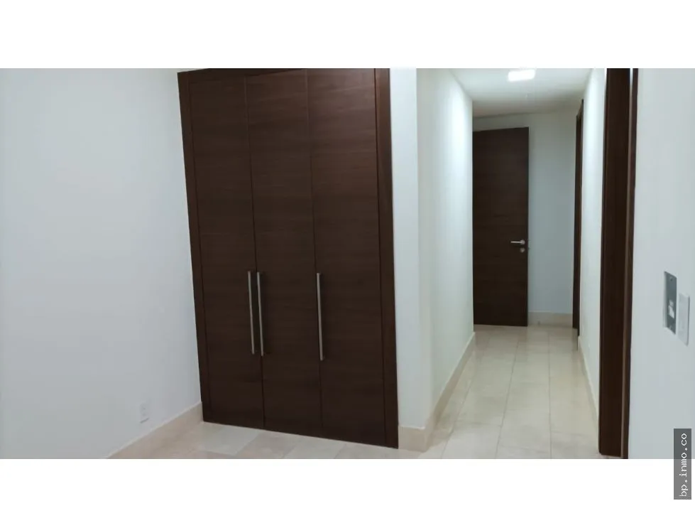 APARTMENT FOR SALE IN GREENVIEW PH, SANTA MARÍA
