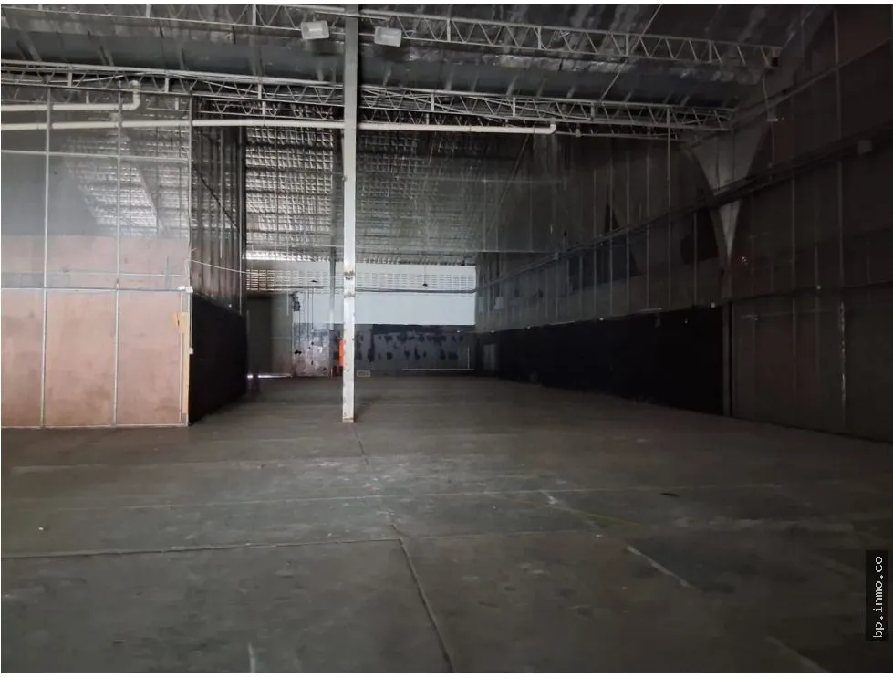 WAREHOUSE FOR RENT 750 m² ON TRANSISTMICA HIGHWAY