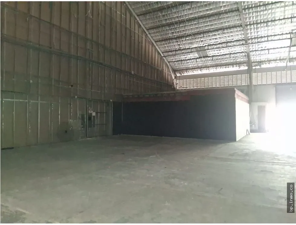 WAREHOUSE FOR RENT 750 m² ON TRANSISTMICA HIGHWAY