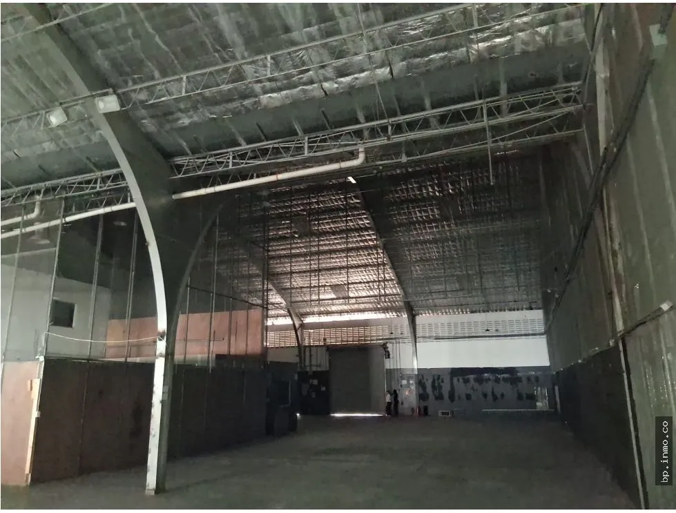 WAREHOUSE FOR RENT 750 m² ON TRANSISTMICA HIGHWAY