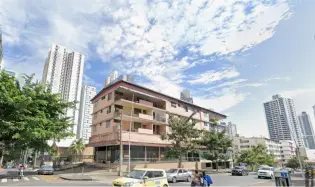 COMMERCIAL SPACE FOR RENT IN BELLA VISTA