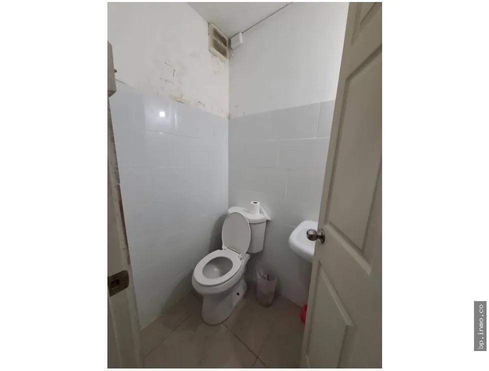 COMMERCIAL SPACE FOR RENT IN BELLA VISTA