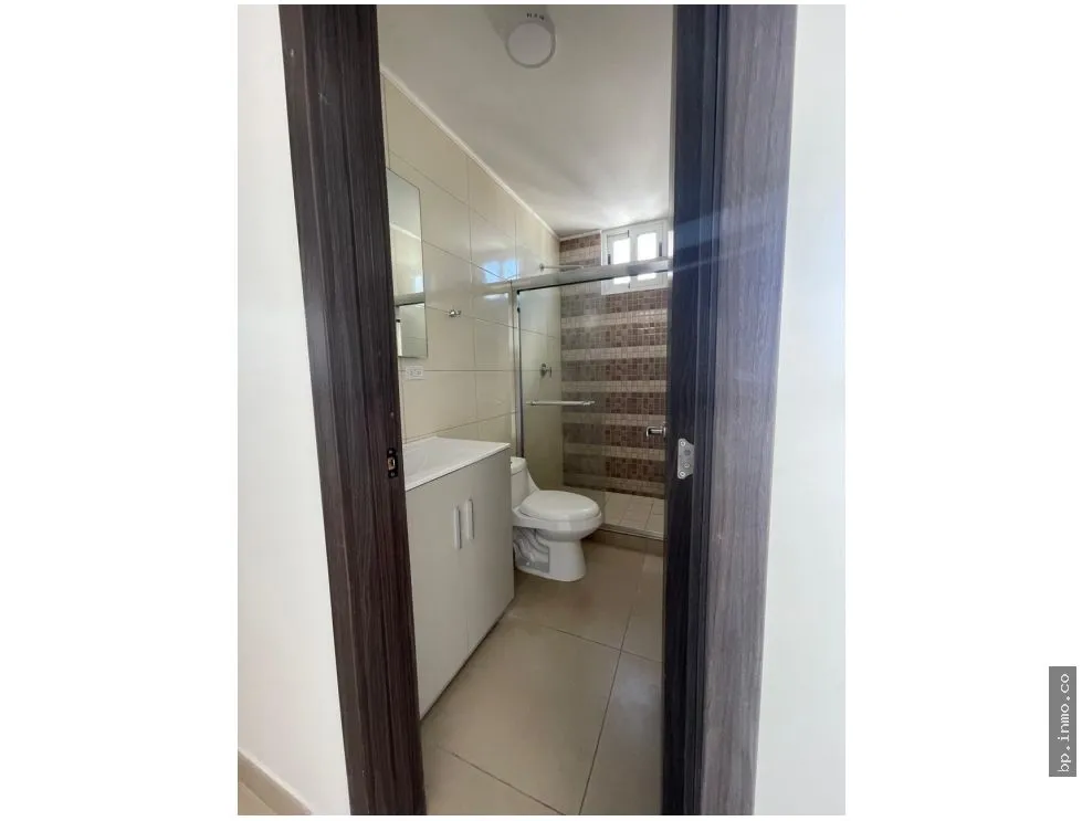 APARTMENT FOR SALE IN KING'S PARK
