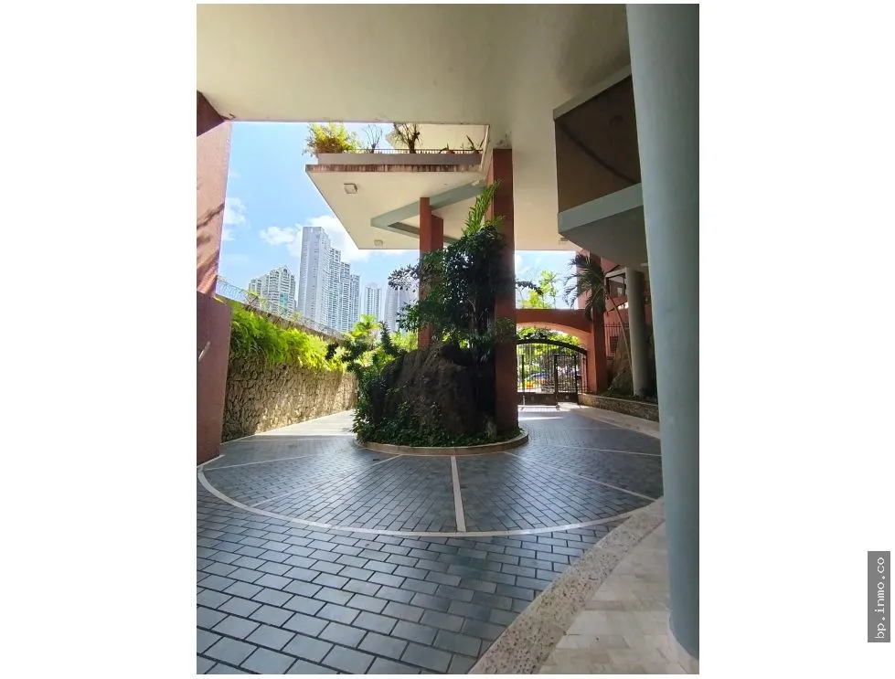 BUILDING FOR SALE IN PUNTA PAITILLA