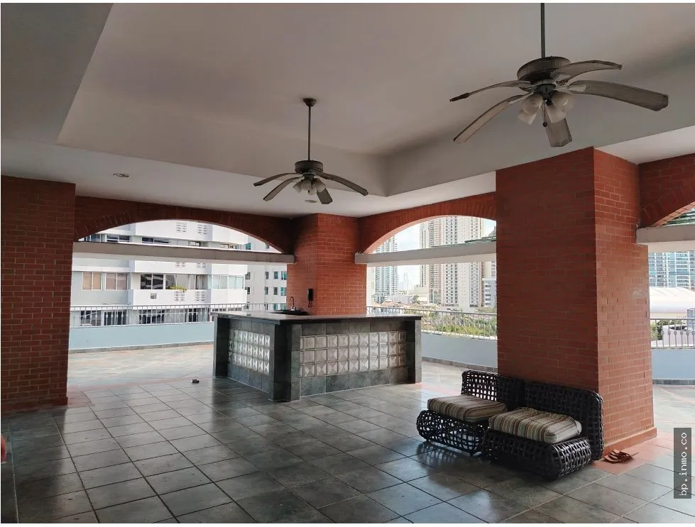 BUILDING FOR SALE IN PUNTA PAITILLA