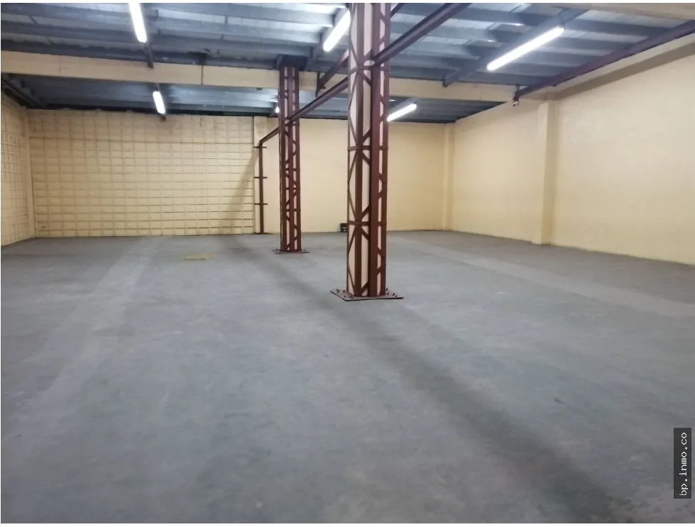 FOR LEASE: WAREHOUSE IN FREE TRADE ZONE - 1,800 m2