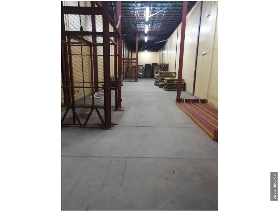 FOR LEASE: WAREHOUSE IN FREE TRADE ZONE - 1,800 m2